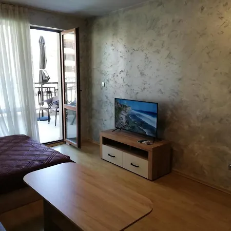Apartment Lovely In A Complex With A Pool By Flat Mаnаger Sveti Vlas