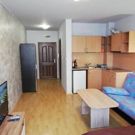 Lovely In A Complex With A Pool By Flat Mаnаger Sveti Vlas