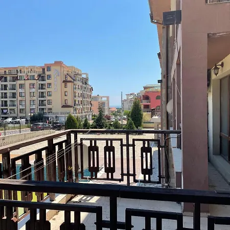 Apartment Lovely In A Complex With A Pool By Flat Mаnаger