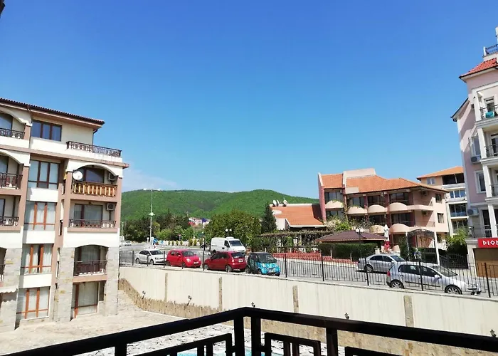 Lovely In A Complex With A Pool By Flat Mаnаger Апартамент Свети Влас