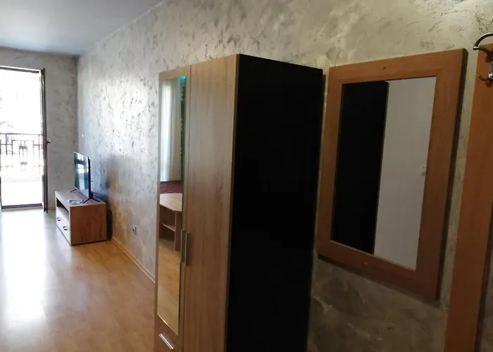 Lovely In A Complex With A Pool By Flat Mаnаger Apartman